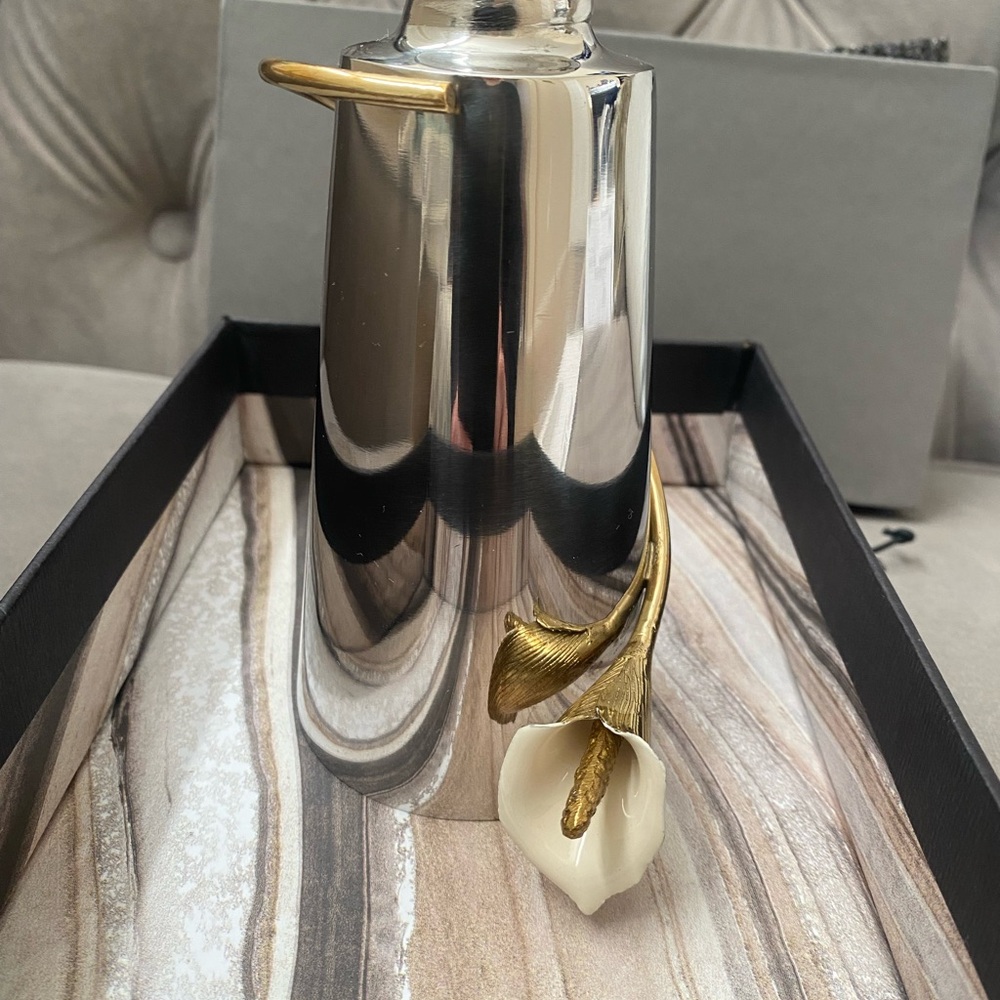 Michael Aram Calla Lily Soap Dispenser without pump - Picture 3 of 8